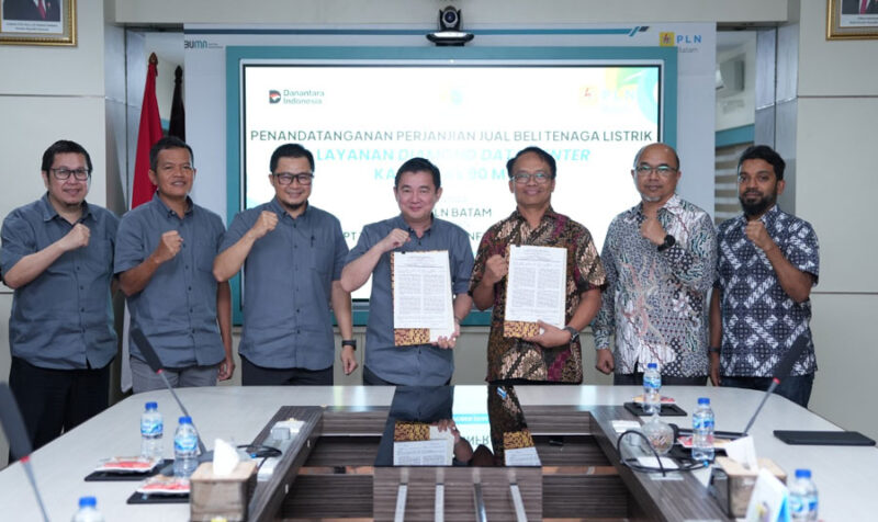 PT PLN Batam menandatangani Perjanjian Jual Beli Tenaga Listrik (PJBTL) dengan PT Teknologi Data Infrastruktur (NeutraDC Nxera Batam). Foto: INIKEPRI.COM/PLN Batam 