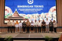Wakil Wali Kota Batam, Li Claudia Chandra, membuka secara resmi acara Bimbingan Teknis (Bimtek) Petugas Penjamah Makanan di Setiap Satuan Pelayanan Pemenuhan Gizi (SPPG) Provinsi Kepulauan Riau (Kepri) pada hari ini, Minggu, 5 Oktober 2025, di Hotel Grand Mercure Batam. Foto: INIKEPRI.COM/Media Center Batam 