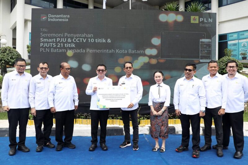 Peringatan HLN ke-80 di halaman PLN Batam, Senin (27/10/2025). Foto: INIKEPRI.COM/Media Center Batam 