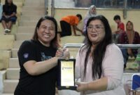 Anggota/Deputi Bidang Pelayanan Umum BP Batam, Ariastuty Sirait bersama VTeam Manager, May Leong. Foto: INIKEPRI.COM/BP Batam 