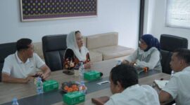 Bupati Natuna, Cen Sui Lan, melakukan audiensi bersama Balai Wilayah Sungai (BWS) Sumatera IV Batam, Senin (6/10/2025) siang.
Foto: INIKEPRI.COM/NatunaKab 