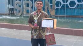 Langkah kecil dari Batam untuk mimpi besar Indonesia — Arvin Max Patty, siswa SMK Negeri 6 Batam, membawa harum nama daerah lewat prestasinya di ajang FPU Leader Forum 2025 Universitas Indonesia. Foto: INIKEPRI.COM/Instagram @vinnnmax