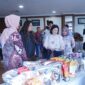 Persatuan Istri Karyawan dan Karyawati (PIKK) PLN Batam menunjukkan kontribusinya dalam pengembangan Usaha Mikro, Kecil, dan Menengah (UMKM) dengan mendukung kegiatan Workshop Pemberdayaan UMKM “Terangi Usaha, Terangi Harapan” besutan PLN Batam dan Pusat Layanan Usaha Terpadu-Koperasi Usaha Mikro Kecil Menengah (PLUT-KUMKM) Kota Batam yang berlangsung di Kantor Korporat PLN Batam pada Kamis dan Jumat, 12–13 Juni 2025. Foto: INIKEPRI.COM/PLN Batam 