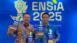 PT PLN Batam berhasil meraih penghargaan Environmental and Social Innovation Award (ENSIA) 2025 yang diselenggarakan oleh PT Sucofindo sebagai bagian dari IDSurvey. Foto: INIKEPRI.COM/PLN Batam 