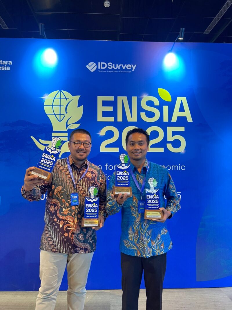 PT PLN Batam berhasil meraih penghargaan Environmental and Social Innovation Award (ENSIA) 2025 yang diselenggarakan oleh PT Sucofindo sebagai bagian dari IDSurvey. Foto: INIKEPRI.COM/PLN Batam