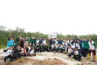 Dalam semangat memperingati Hari Mangrove Sedunia, PT PLN Batam menggelar penanaman mangrove di Kebun Raya Batam, Sabtu (26/07). Melalui aksi bertajuk “Ayo Menanam Mangrove” hasil kolaborasi dengan Lembaga Swadaya Masyarakat Mangrove Pusaka Anak Negeri (LSM Mapan) serta PT Yamamoto ini, sebanyak 3.000 pohon mangrove berhasil ditanam. Foto: INIKEPRI.COM/PLN Batam 