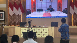 Penjabat (Pj) Sekretaris Daerah (Sekda) Kota Batam, Firmansyah, memberikan ceramah tentang manajemen perubahan sektor publik pada kegiatan Pelatihan Kepemimpinan Administrator (PKA) Angkatan IV Tahun 2025. Foto: Istimewa 