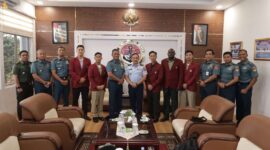 Komando Daerah Angkatan Laut (Kodaeral) IV Batam menerima kunjungan audiensi dari mahasiswa asing Universitas Pertahanan Republik Indonesia (UNHAN RI) Tahun Ajaran 2025. Foto: Komando Daerah Angkatan Laut (Kodaeral) IV