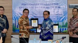 Tanda tangan kerja sama PLN. Foto:Istimewa