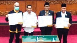Rapat Paripurna di Ruang Sidang Utama DPRD Batam. Foto: INIKEPRI.COM