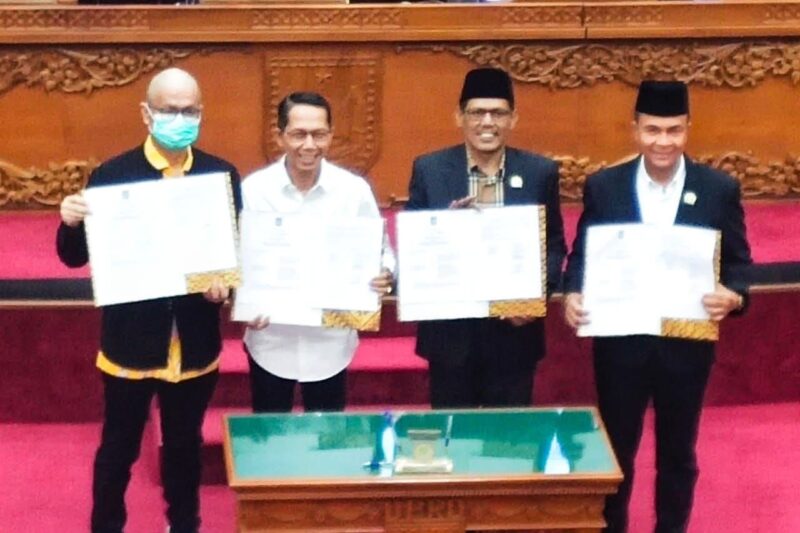 Rapat Paripurna di Ruang Sidang Utama DPRD Batam. Foto: INIKEPRI.COM