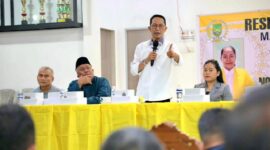 Amsakar saat menghadiri kegiatan reses Anggota DPRD Kota Batam, Novela F. Sinaga, masa persidangan I tahun sidang 2025 di fasilitas umum Pendopo Cluster Cendrawasih Merak, Perumahan KDA. Foto: INIKEPRI.COM/Media Center Batam 
