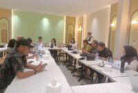 Terminal Manager ITTU Yohannes M. Sianturi bersama Manager Legal & Relation PET Fety Zaniar memimpin langsung rangkaian forum Stakeholder Engagement & Perkenalan Bisnis ITTU. Kegiatan yang dihadiri perwakilan media Kepri ini berlangsung dalam suasana dialog terbuka, mencerminkan komitmen Pertamina memperkuat hubungan dengan publik dan pemangku kepentingan. Foto: INIKEPRI.COM