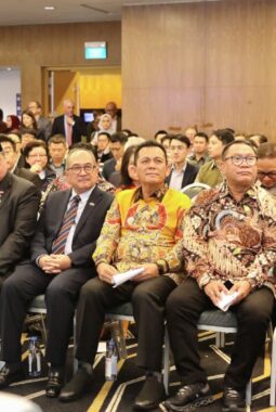 Batam Sampaikan Komitmen Investasi USD 10 Miliar pada Forum Bisnis di Singapura
