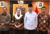 Pertemuan antara Bupati Cen Sui Lan dan Menteri Transmigrasi, Muhammad Iftitah Sulaiman Suryanegara. Foto: Istimewa 