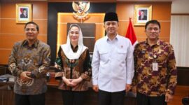 Pertemuan antara Bupati Cen Sui Lan dan Menteri Transmigrasi, Muhammad Iftitah Sulaiman Suryanegara. Foto: Istimewa 