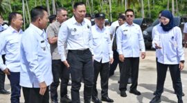 Gubernur Ansar Ahmad bersama Menko Infrawil Agus Harimurti Yudhoyono dan Menhub Dudy saat peresmian tiga infrastruktur perhubungan strategis Kepri di Kuala MAras, Letung, Kabupaten Anambas, Rabu (5/11/2025). Foto: INIKEPRI.COM/Humas Kementrian Perhubungan RI