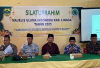Majelis Ulama Indonesia (MUI) Kabupaten Lingga bersama Pemerintah Daerah Kabupaten Lingga menggelar kegiatan Silaturahmi dan Sosialisasi Fatwa MUI Tahun 2025 di Desa Rejai, Kecamatan Bakung Serumpun. Foto: INIKEPRI.COM