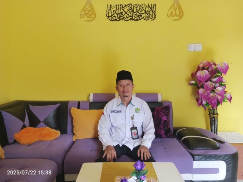 Kepala KUA Bunguran Tengah, Erial Lismana. Foto: INIKEPRI.COM