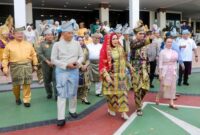 Pemerintah Kota (Pemko) Batam menggelar Upacara Peringatan Hari Jadi Batam (HJB) ke-196 Tahun 2025 di Dataran Engku Putri, Batamcentre, Kamis (18/12/2025). Foto: INIKEPRI.COM/Media Center Batam 