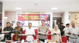 Amsakar saat menghadiri kegiatan Rilis Akhir Tahun 2025 Polresta Barelang yang dirangkaikan dengan pemusnahan barang bukti knalpot tidak sesuai spesifikasi teknis, di Mapolresta Barelang. Foto: INIKEPRI.COM/Media Center Batam 