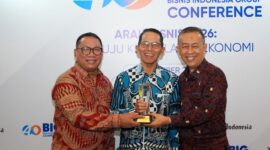Badan Pengusahaan (BP) Batam menerima penghargaan sebagai Pioneer in Free Trade Zone Management for Regional Investment Gateaway dalam ajang BIG 40 Awards 2025  yang dihelat Bisnis Indonesia di Raffles Hotel, Jakarta, Selasa (8/12/2025). Foto: INIKEPRI.COM/BP Batam 