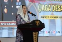 Bupati Natuna Cen Sui Lan saat memberikan sambutan pada Sosialisasi Program Jaksa Garda Depan (Jaga Desa) sekaligus Penandatanganan Pakta Integritas Kepala Desa se-Kabupaten Natuna. Foto: INIKEPRI.COM