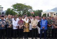 Pemerintah Kabupaten Natuna secara resmi melantik sebanyak 2.250 Pegawai Pemerintah dengan Perjanjian Kerja (PPPK) Paruh Waktu, Sabtu (20/12/2025), bertempat di Alun-alun Pantai Piwang. Foto: INIKEPRI.COM