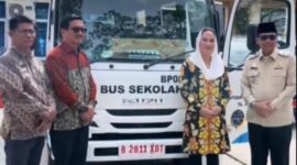 Pemerintah Kabupaten Natuna resmi menerima satu unit bus Sekolah Rakyat, bantuan dari Kementerian Perhubungan Republik Indonesia. Foto: Tangkapan Layar 