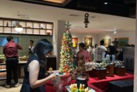 Mengusung tema “Santa, Saved Us A Seat!”, ARTOTEL Batam menghadirkan perayaan Natal yang terasa dekat dan personal. Foto: INIKEPRI.COM