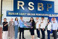 Rumah Sakit BP Batam (RSBP Batam) menerima bantuan Corporate Social Responsibility (CSR) dari Bank Mandiri berupa 1 (satu) unit ambulans dalam kondisi siap pakai. Foto: INIKEPRI.COM/BP Batam 
