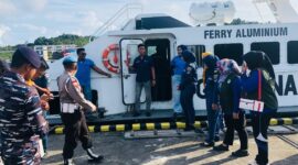 Polres Lingga mengintensifkan pengamanan di Pelabuhan Jagoh, Kecamatan Singkep Barat. Foto: INIKEPRI.COM