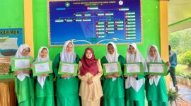 Tim siswa MAN Karimun berhasil meraih Juara 3 pada lomba Video Edukasi Galen’s Apothecary tingkat nasional tahun 2025 kategori SMA sederajat. Foto: INIKEPRI.COM