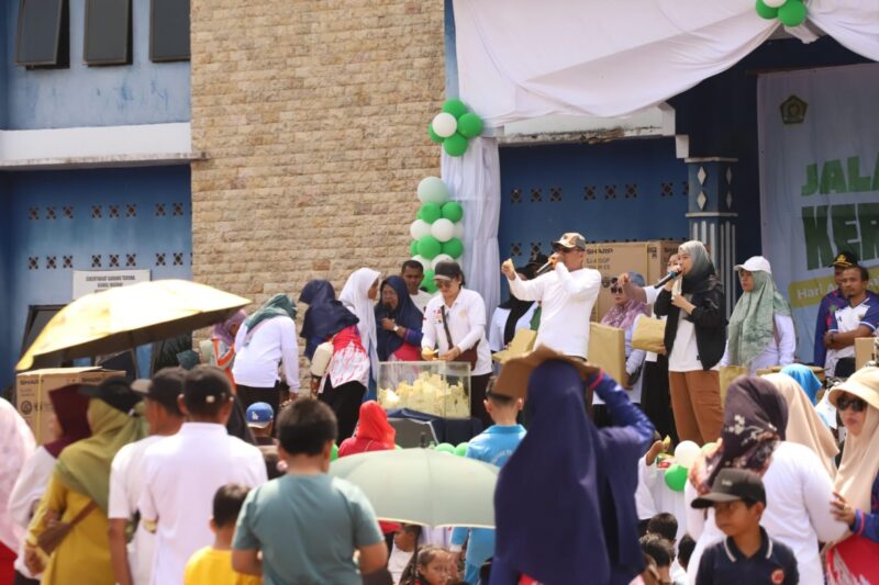 Ribuan masyarakat dari berbagai elemen tumpah ruah memadati area Community Center/Gedung Olahraga (GOR) Kecamatan Gunung Kijang, Kabupaten Bintan, Sabtu (10/1/2026). Foto: INIKEPRI.COM