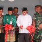 Wakil Gubernur Kepri Nyanyang Haris Pratamura bersama Wakil Wali Kota Tanjungpinang Raja Ariza memotong pita, meresmikan Satuan Pelayanan Pemenuhan Gizi (SPPG) Usman Harun, Teluk Keriting, Tanjungpinang, Jumat (30/1/2026). Foto: INIKEPRI.COM/KepriProv 
