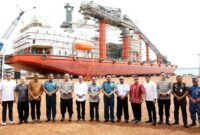 Kapal tipe Floating Landing Facility (FLF) bernama Permata Borneo 1, yang sepenuhnya dibangun di Kota Batam, resmi diluncurkan di Galangan PT Bahtera Bahari Shipyard. Foto: INIKEPRI.COM/Media Center Batam 
