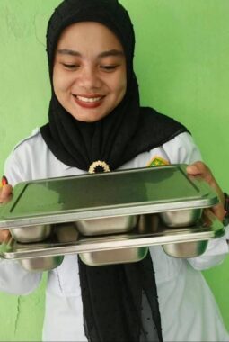 Perdana, Guru MIN Tanjungpinang Nikmati Program Makanan Bergizi Gratis