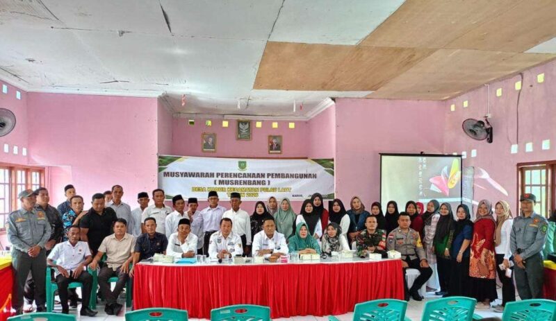 Musrenbangdes di Sesa Kadur Pulau Laut. Foto: Koramil Pulau Laut