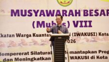 Wali Kota Batam, Amsakar Achmad, membuka Musyawarah Besar (Mubes) VIII Ikatan Warga Kuantan Singingi (IWAKUSI) Kota Batam Tahun 2026 di Radisson Hotel, Sukajadi, Batamkota, Sabtu (14/2/2026). Foto: INIKEPRI.COM/Media Center Batam 
