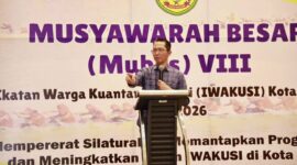 Wali Kota Batam, Amsakar Achmad, membuka Musyawarah Besar (Mubes) VIII Ikatan Warga Kuantan Singingi (IWAKUSI) Kota Batam Tahun 2026 di Radisson Hotel, Sukajadi, Batamkota, Sabtu (14/2/2026). Foto: INIKEPRI.COM/Media Center Batam 