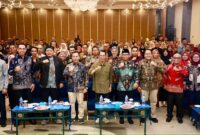 Wali Kota Batam, Amsakar Achmad, menerima penghargaan kategori Dukungan Pemerintah Daerah pada Program Makan Bergizi Gratis (MBG) dari Balai Penjaminan Mutu Pendidikan (BPMP) Kepulauan Riau. Foto: INIKEPRI.COM/Media Center Batam 