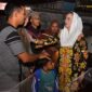 Bupati Natuna Cen Sui Lan langsung turun ke lokasi untuk meninjau kondisi pascakebakaran. Foto: INIKEPRI.COM
