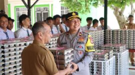 Running Operasi SPPG Dabo 3, Polres Lingga mendistribusikan sebanyak 1.221 porsi Makan Bergizi Gratis (MBG) kepada para penerima manfaat di wilayah Dabo Singkep. Foto: INIKEPRI.COM