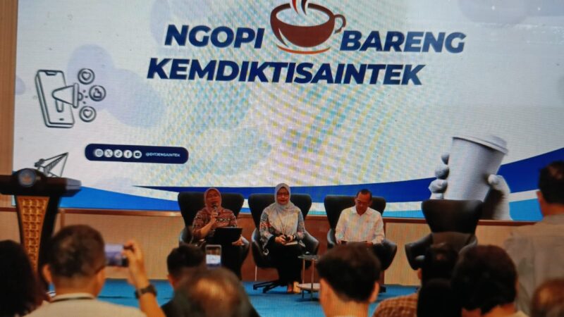 Kementerian Pendidikan Tinggi, Sains, dan Teknologi (Kemdiktisaintek) mempercepat pembangunan ekosistem pendidikan unggul berbasis sains dan teknologi melalui pendirian SMA Unggul Garuda Baru. Program strategis ini dirancang untuk menjaring talenta terbaik bangsa, khususnya di luar Pulau Jawa, dengan skema pendidikan berasrama dan beasiswa penuh. Foto: Dok Kemendiktisaintek