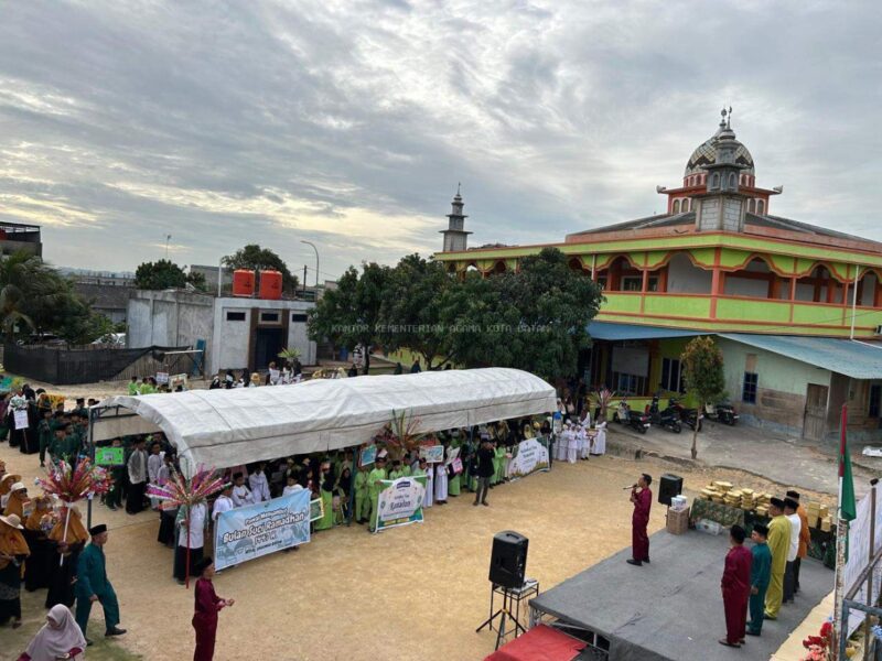 YPI Al Ukhuwah Batam menggelar Pawai Tarhib Ramadhan 1447 H. Foto: INIKEPRI.COM