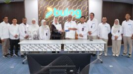 Bupati Natuna Cen Sui Lan menghadiri kegiatan penandatanganan dokumen hibah Barang Milik Daerah (BMD) bersama Perusahaan Umum (Perum) BULOG yang dilaksanakan di Ruang Rapat Pandan Wangi, Lantai 1 Kantor Pusat Perum BULOG, Jalan Jenderal Gatot Subroto Kav. 49, Jakarta Selatan, Senin (9/3) siang. Foto: INIKEPRI.COM/NatunaKab 