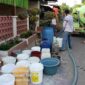 Tim Pendistribusian Air Bersih, Pemko secara intensif menyalurkan bantuan ke sejumlah wilayah terdampak. Foto: INIKEPRI.COM/TanjungpinangKota 