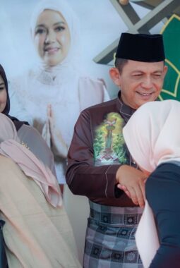 Gubernur Ansar Sambut Hangat Warga dalam Gelar Griya Idul Fitri 2026