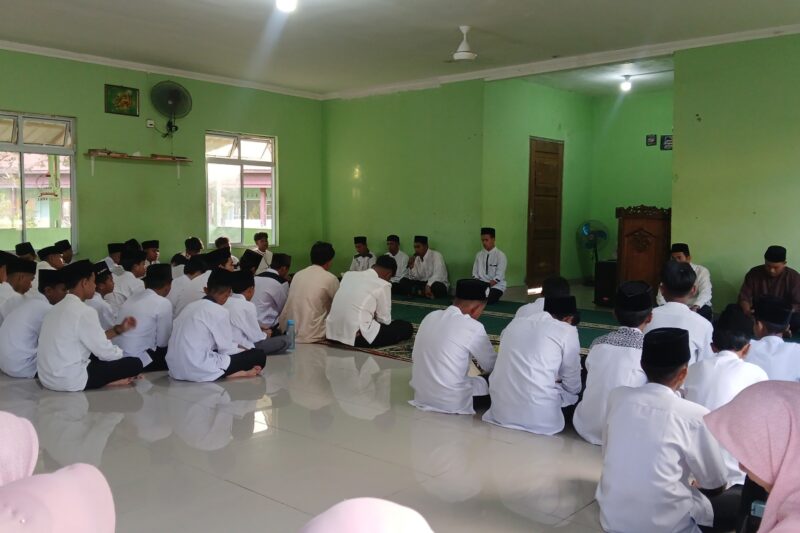 MTs Aqidatunnajin pada Ramadan 1447 H telah mengkhatamkan Al-Quran sebanyak enam kali. Foto: INIKEPRI.COM