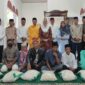 Bupati Natuna, Cen Sui Lan, memimpin rombongan menyambangi warga Desa Batu Gajah, Kecamatan Bunguran Timur, bertempat di Masjid An-Nasriah, pada putaran ketujuh Safari Ramadan Pemkab Natuna. Foto: INIKEPRI.COM/NatunaKab 